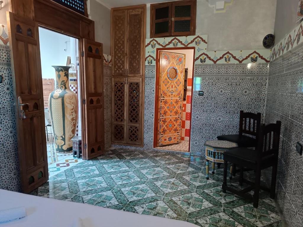 Riad Amira Fes